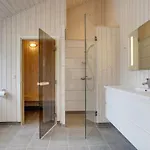 Casa de Férias Dior - 1-4km From The Sea By Interhome