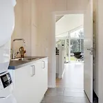 Casa de Férias Dior - 1-4km From The Sea By Interhome