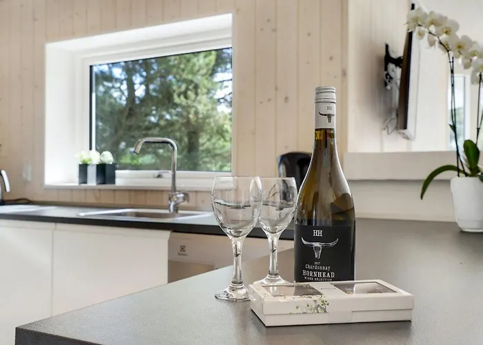 Dior - 1-4km From The Sea By Interhome