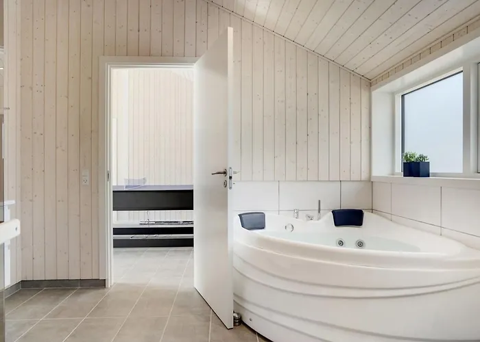 Dior - 1-4km From The Sea By Interhome